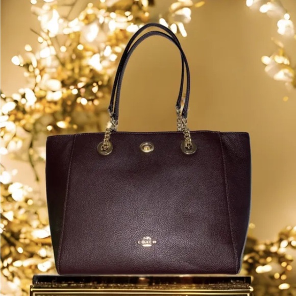 NEW WITH TAGS! Authentic COACH Oxblood Pebble Leather Turnlock Chain Tote Bag! - Picture 6 of 16